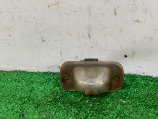 подсветка номера Volkswagen Golf 2 поколение 1990, 1.3 л., бензин, МКПП, красный, хетчбэк 3 дв., передний привод