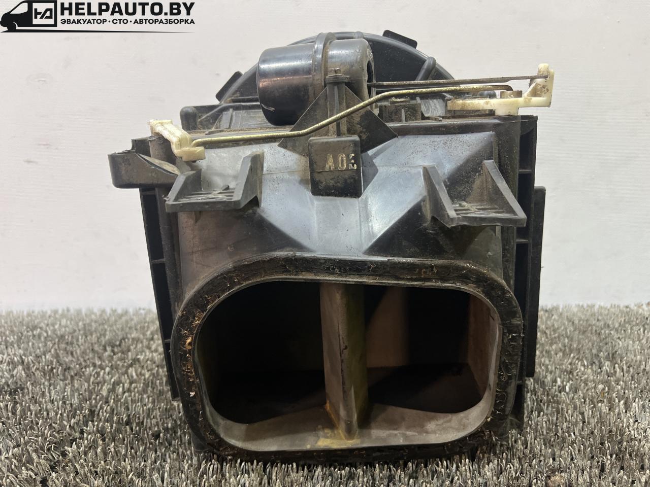 корпус отопителя (печки) Hyundai Coupe RD 1998, 2.0 л., бензин, МКПП, бордовый, купе, передний привод - фото №1