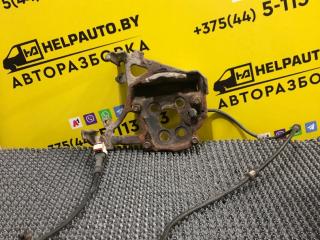 кулак задний правый Chrysler PT Cruiser 1 поколение 2002, 2.0 л., ECC, бензин, АКПП, черный, хетчбэк 5 дв.