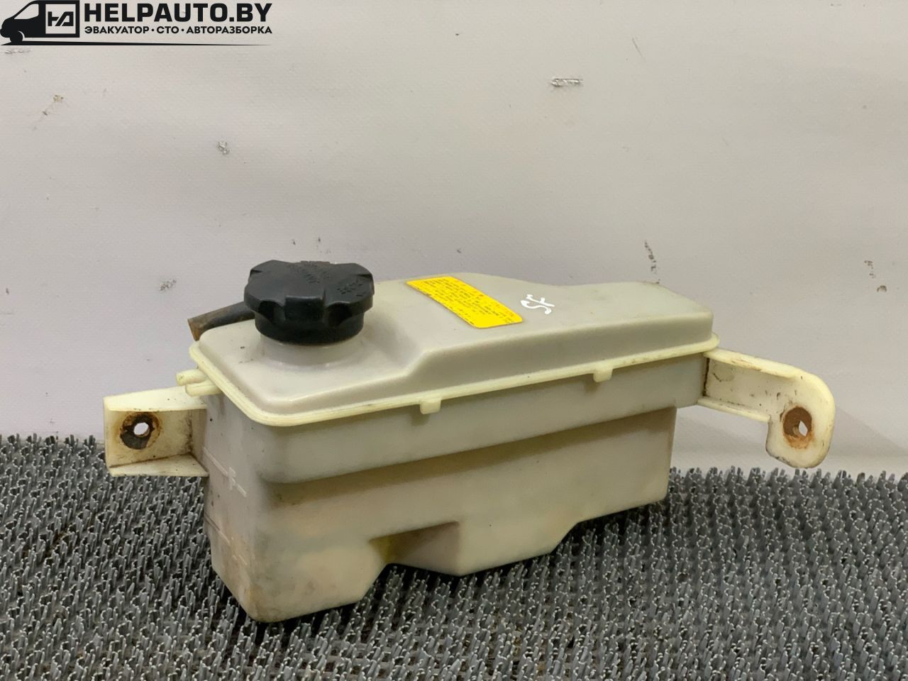 бачок расширительный Hyundai Santa Fe 1 поколение (SM) 2003, 2.4 л., бензин, МКПП, серебристый, внедорожник 5 дв., передний привод - фото №1