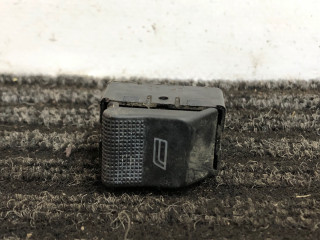 кнопка стеклоподъемника двери Audi A4 B5 1999, 1.8 л., бензин, АКПП, черный, универсал, передний привод