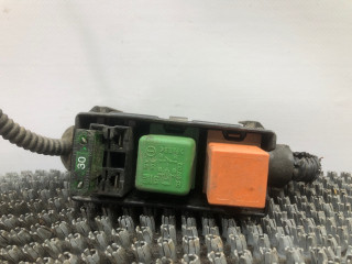 блок реле Opel Vectra B (1995 - 1999), 1.6 л., X 16 XEL, бензин, МКПП, темно зеленный металлик, седан, передний привод