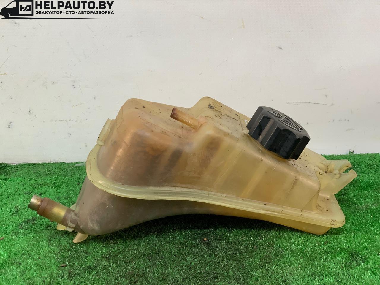 бачок расширительный Citroen Xsara Picasso 1 поколение 2002, 2.0 л., бензин, МКПП, серый, передний привод - фото №1