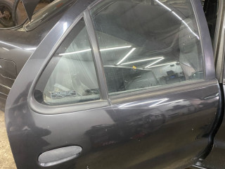 форточка задняя правая Pontiac Sunfire 1 поколение 1999, 2.2 л., бензин, АКПП, черный, передний привод