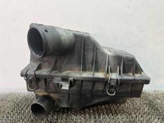 корпус воздушного фильтра Volkswagen Passat B3 1991, 1.8 л., бензин, МКПП, белый, седан, передний привод, 357129607