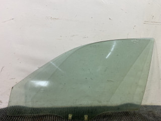 стекло двери передней левой Mazda 626 GF 1997, 2.0 л., дизель, МКПП, зелёный, хетчбэк 5 дв., передний привод