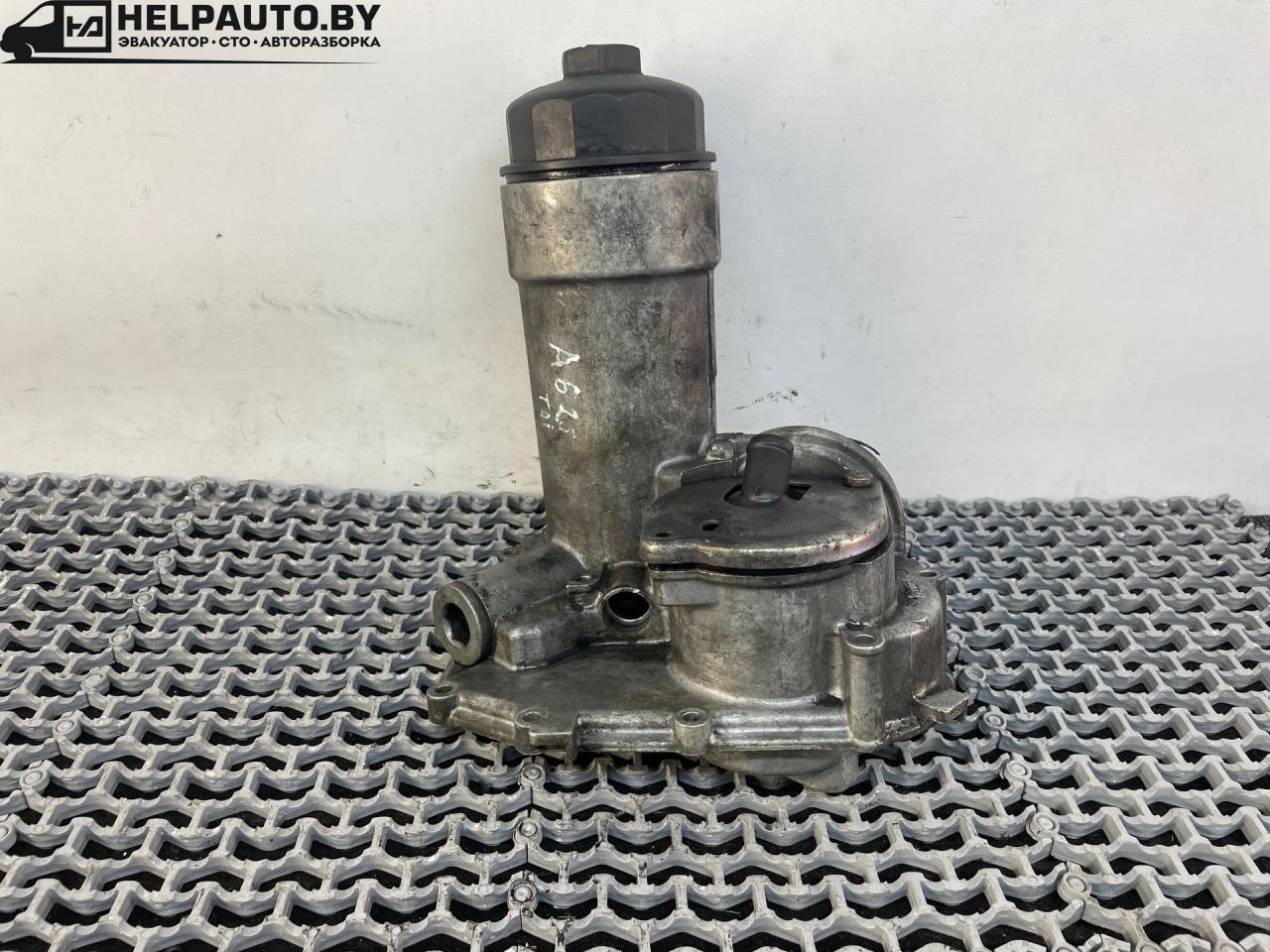 корпус масляного фильтра Audi A6 4B/C5 1999, 2.5 л., дизель, АКПП, зеленый, универсал, 059115405D - фото №1
