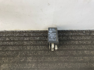 реле (прочие) Audi 80 B3 89/B3 1991, 1.8 л., бензин, МКПП, серый, седан, передний привод, 813919082A