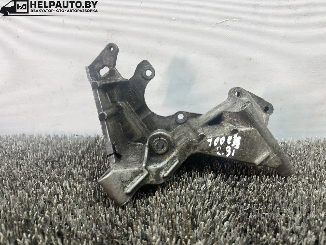 кронштейн гидроусилителя Audi 100 4A/C4 (1990 - 1994), 2.3 л., бензин, МКПП, передний привод, 054145523B - фото №1