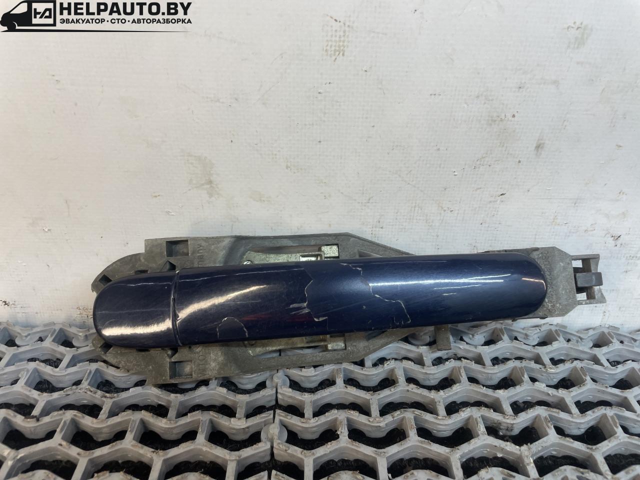 ручка наружная Volkswagen Jetta 4 поколение 2001, 2.0 л., AQY, бензин, МКПП, синий, седан, передний привод - фото №1