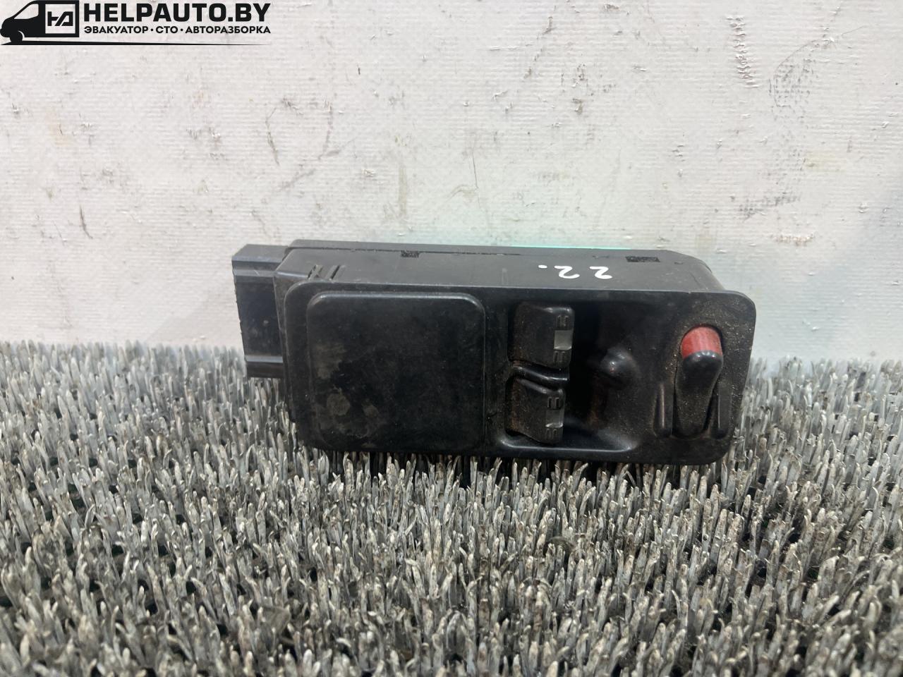 блок управления стеклоподъемниками Rover 600 Series 1 поколение 1994, 2.0 л., бензин, МКПП, зелёный, седан, передний привод, H13421 - фото №1