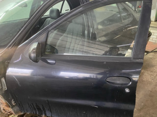 стекло двери передней левой Pontiac Sunfire 1 поколение 1999, 2.2 л., бензин, АКПП, черный, передний привод