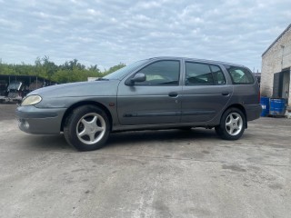Renault Megane 1 поколение [рестайлинг]