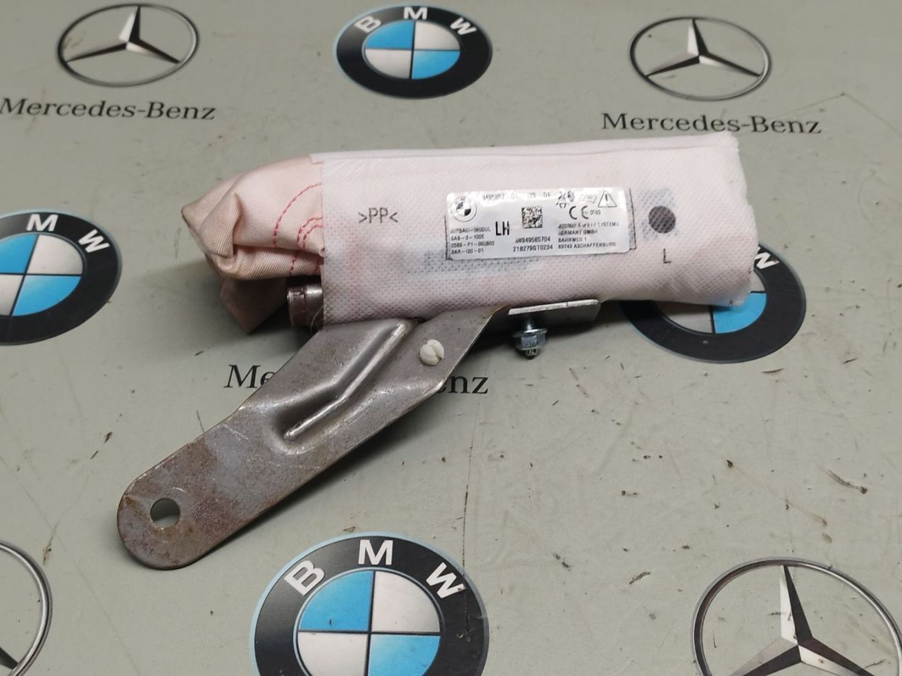 подушка безопасности сиденья BMW iX I20 2024, 9495857 - фото №1