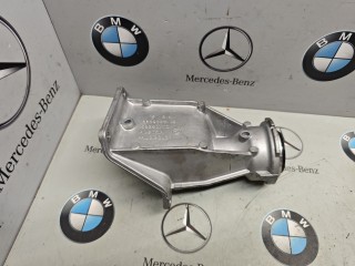 кронштейн полуоси BMW X5 G05 [рестайлинг] 2023, 3.0 л., бензин, c4p, полный привод, 8639383, 8639382