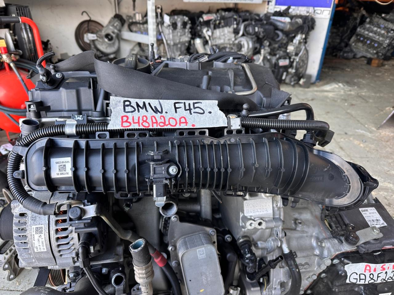 коллектор впускной BMW 2 серия Active Tourer F45 2015, 2.0 л., бензин, 7617500 - фото №1