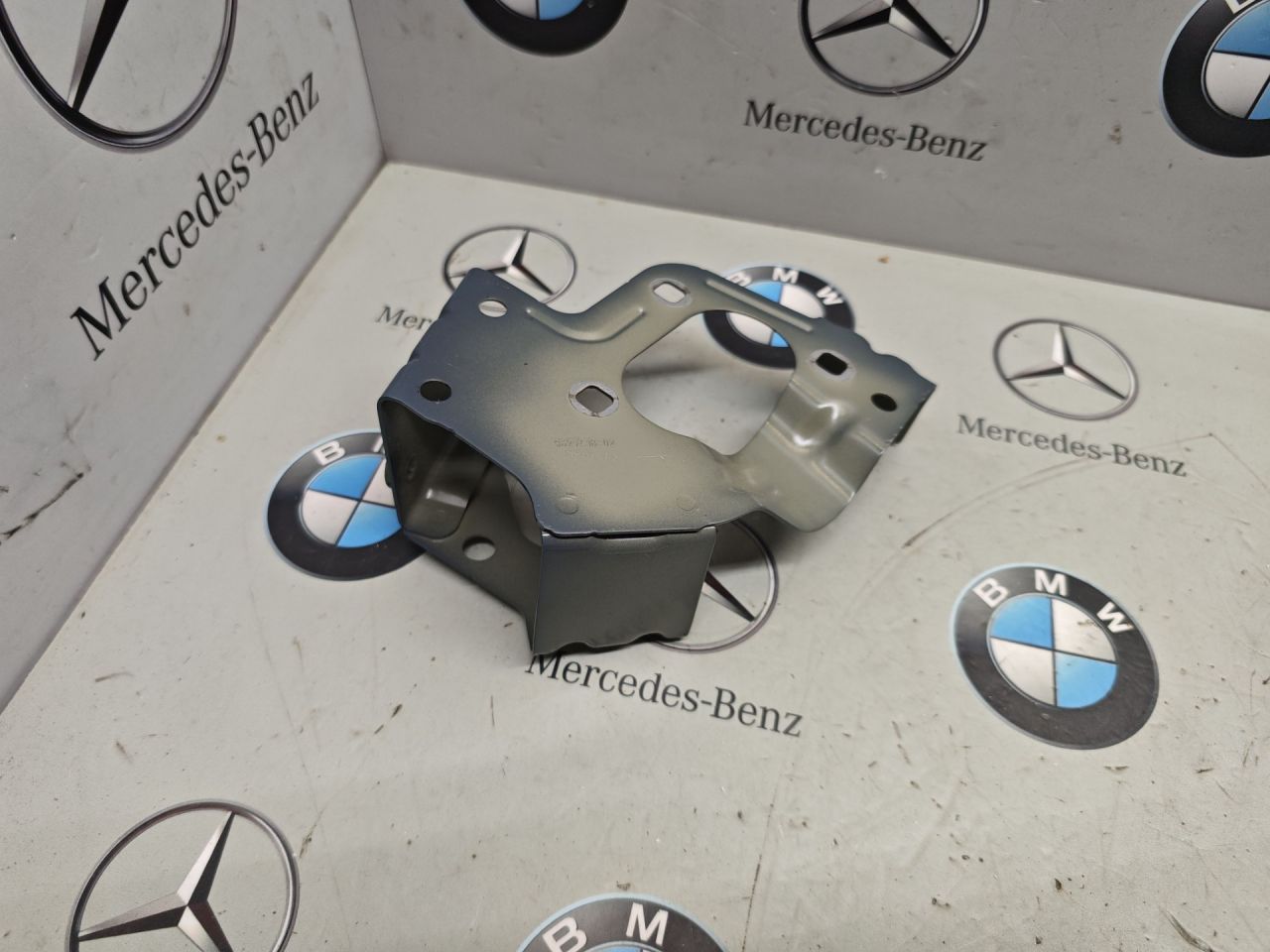 внутреннее крепление крыла правого BMW XM G09 2023, 4.4 л., бензин, c5y, полный привод, 9627418 - фото №1