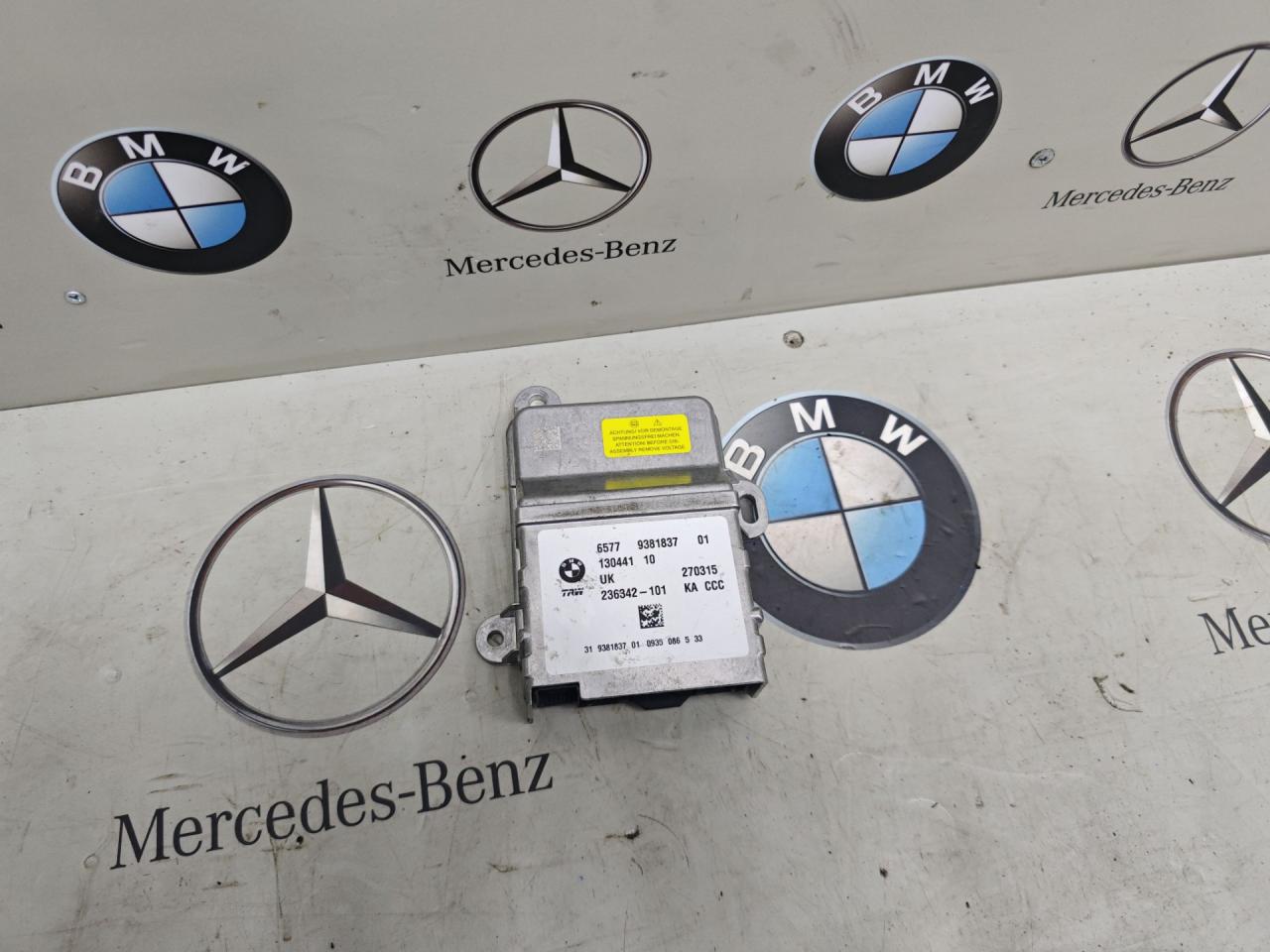 блок AirBag BMW 2 серия Active Tourer F45 2015, 2.0 л., бензин, 9381837 - фото №1