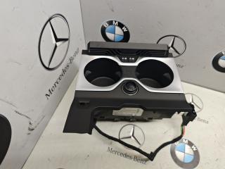 подстаканник BMW XM G09 2023, 4.4 л., бензин, c5y, полный привод, 6827173