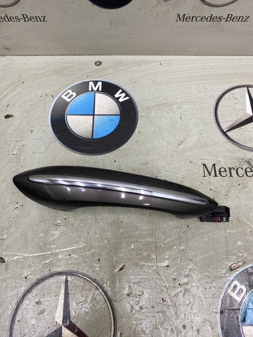 ручка наружная задняя правая BMW 6 серия F06/F12/F13 2014, 3.0 л., бензин - фото №1