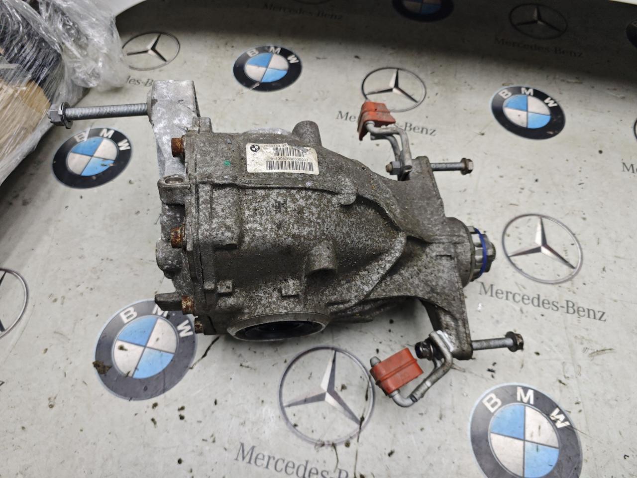 редуктор заднего моста BMW 6 серия F06/F12/F13 2014, 3.0 л., бензин, 7584444 - фото №1