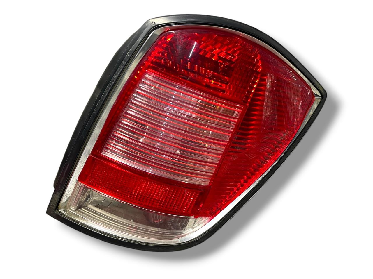 фонарь задний правый Opel Astra H 2006, 1.8 л., Z 18 XER, бензин, АКПП, lichtsilber / 4au, универсал, передний привод, правый руль, 24451840, 13223674 - фото №1