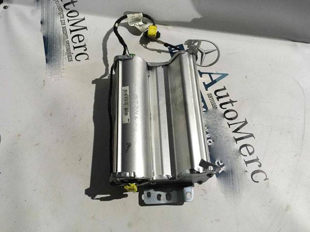 Подушка безопасности пассажира Mercedes-Benz M W164