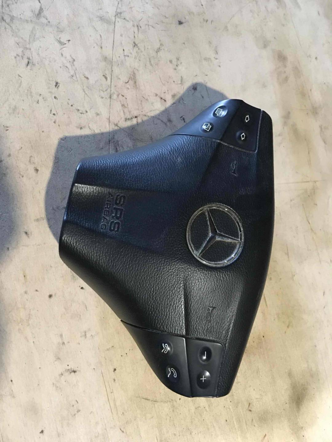 Подушка безопасности водителя Mercedes-Benz C W203