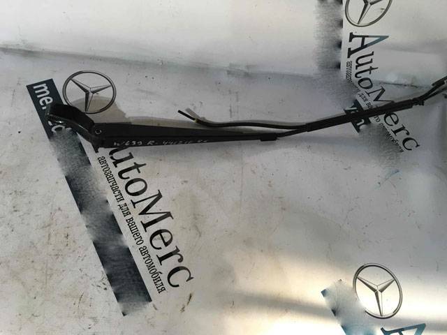 Поводок стеклоочистителя Mercedes-Benz Viano W639
