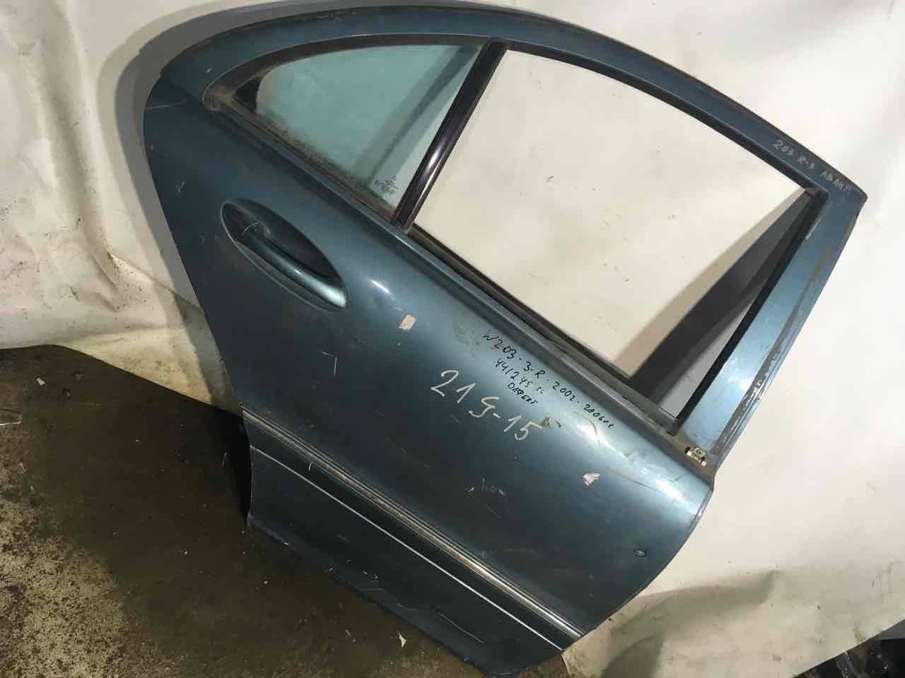 Дверь задняя правая Mercedes-Benz C W203
