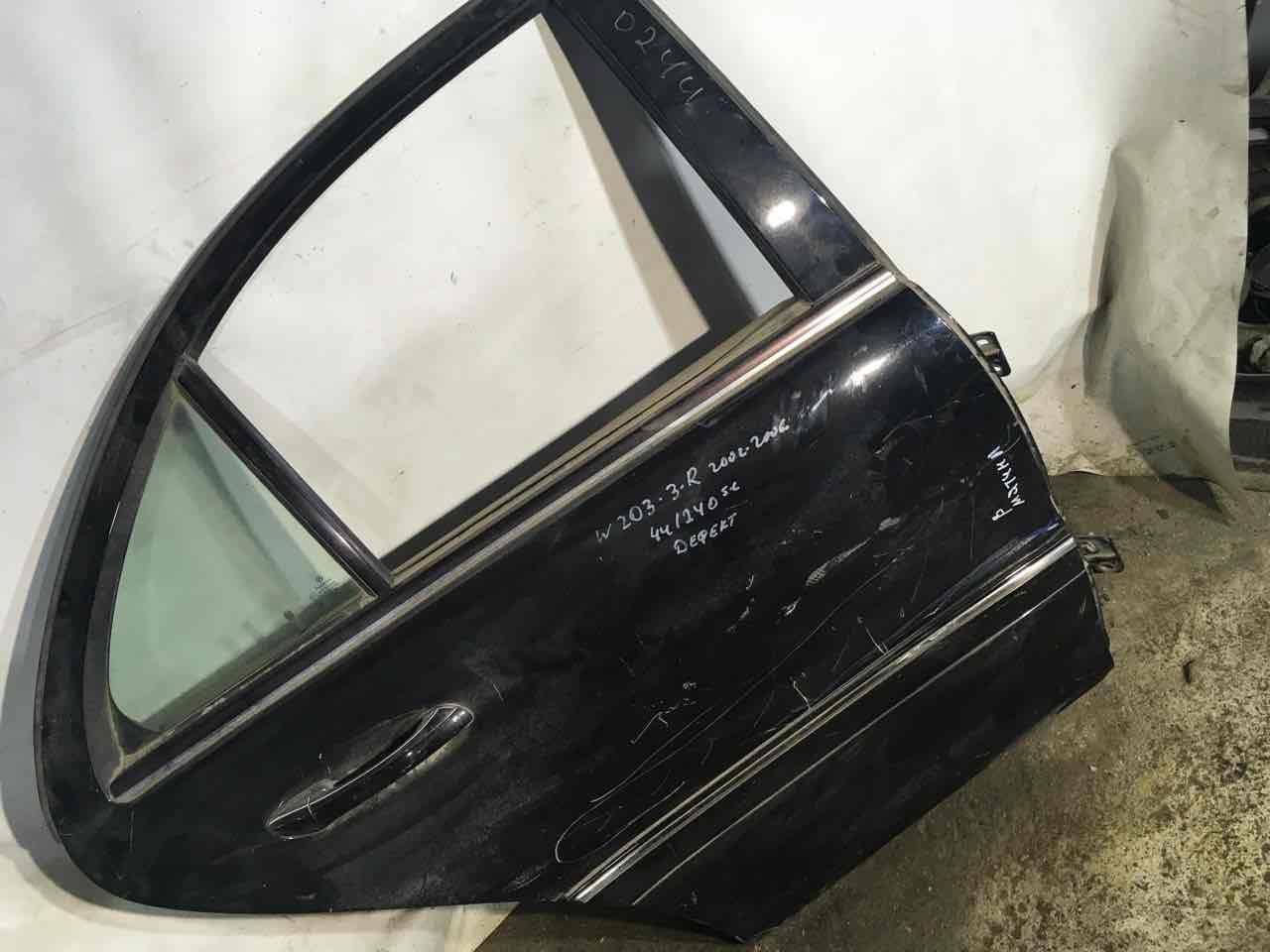 Дверь задняя правая Mercedes-Benz C W203