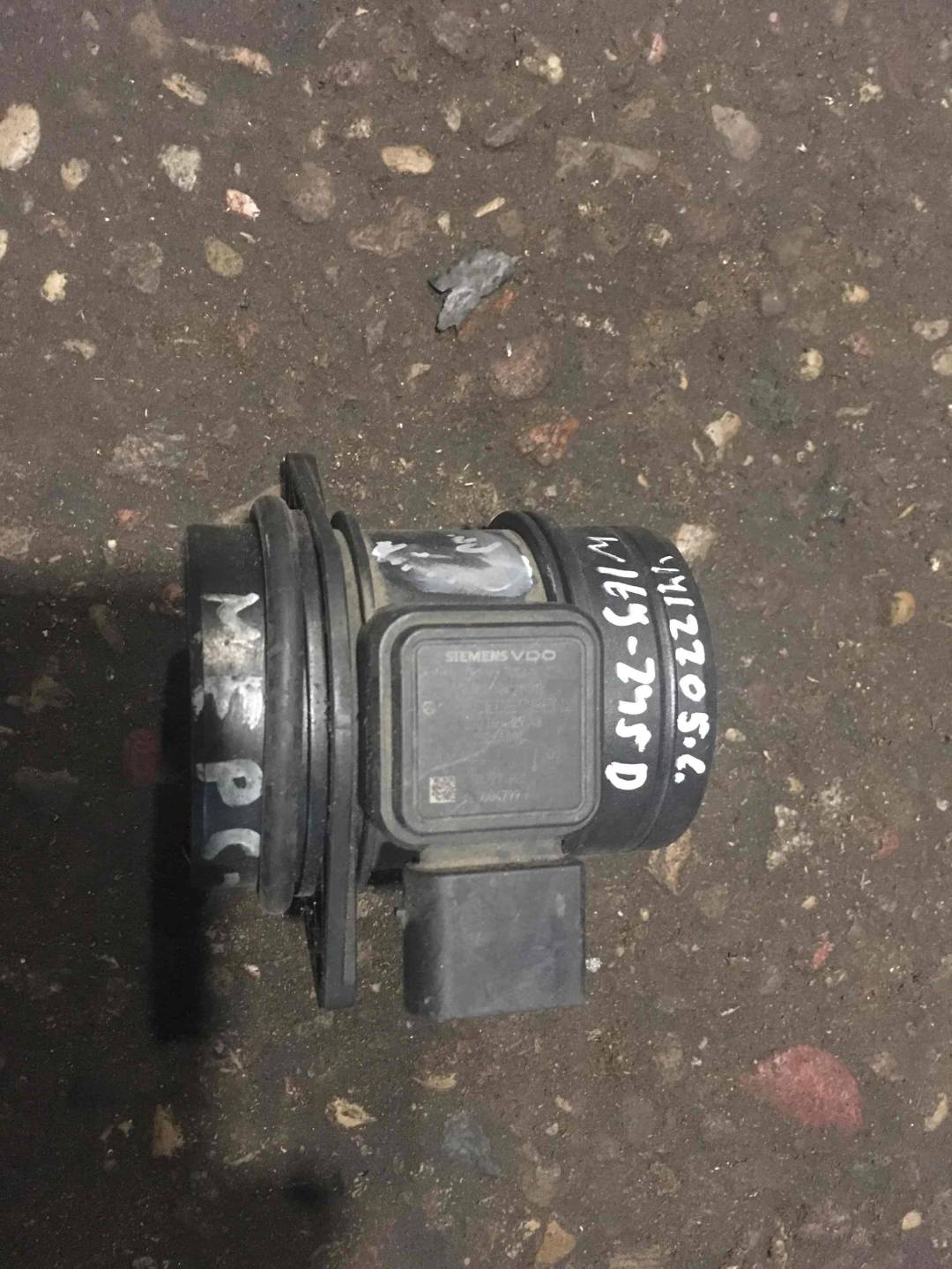 Расходомер воздуха Mercedes-Benz A W169