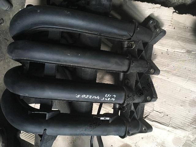 Впускной коллектор Mercedes-Benz B W245