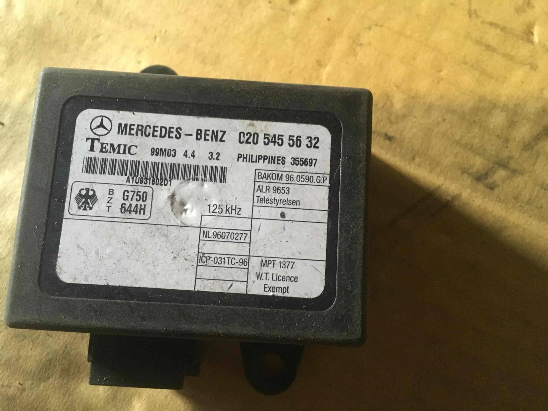 Блок иммобилайзера Mercedes-Benz Vito W638