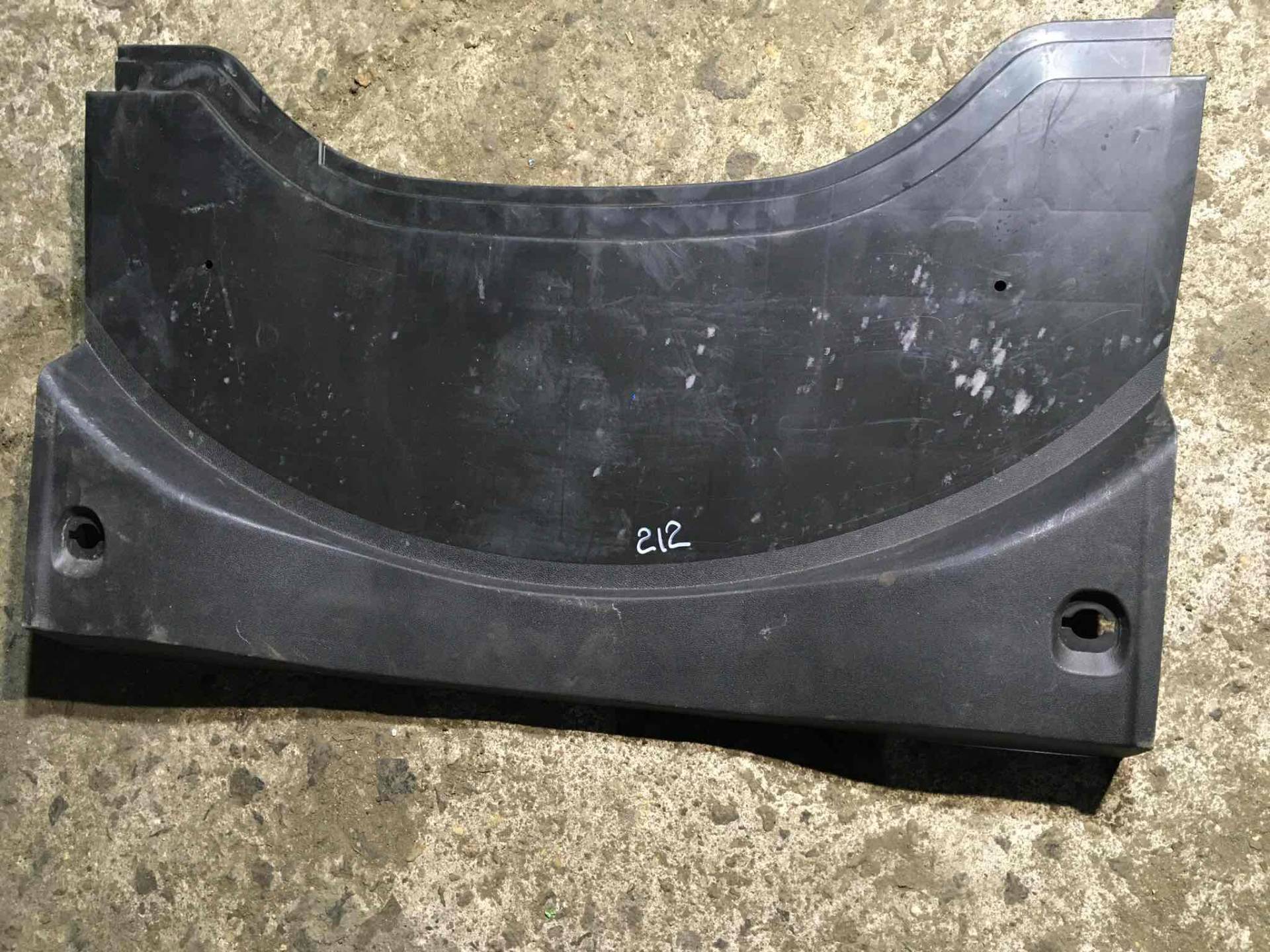 Полка багажника Mercedes-Benz E W212