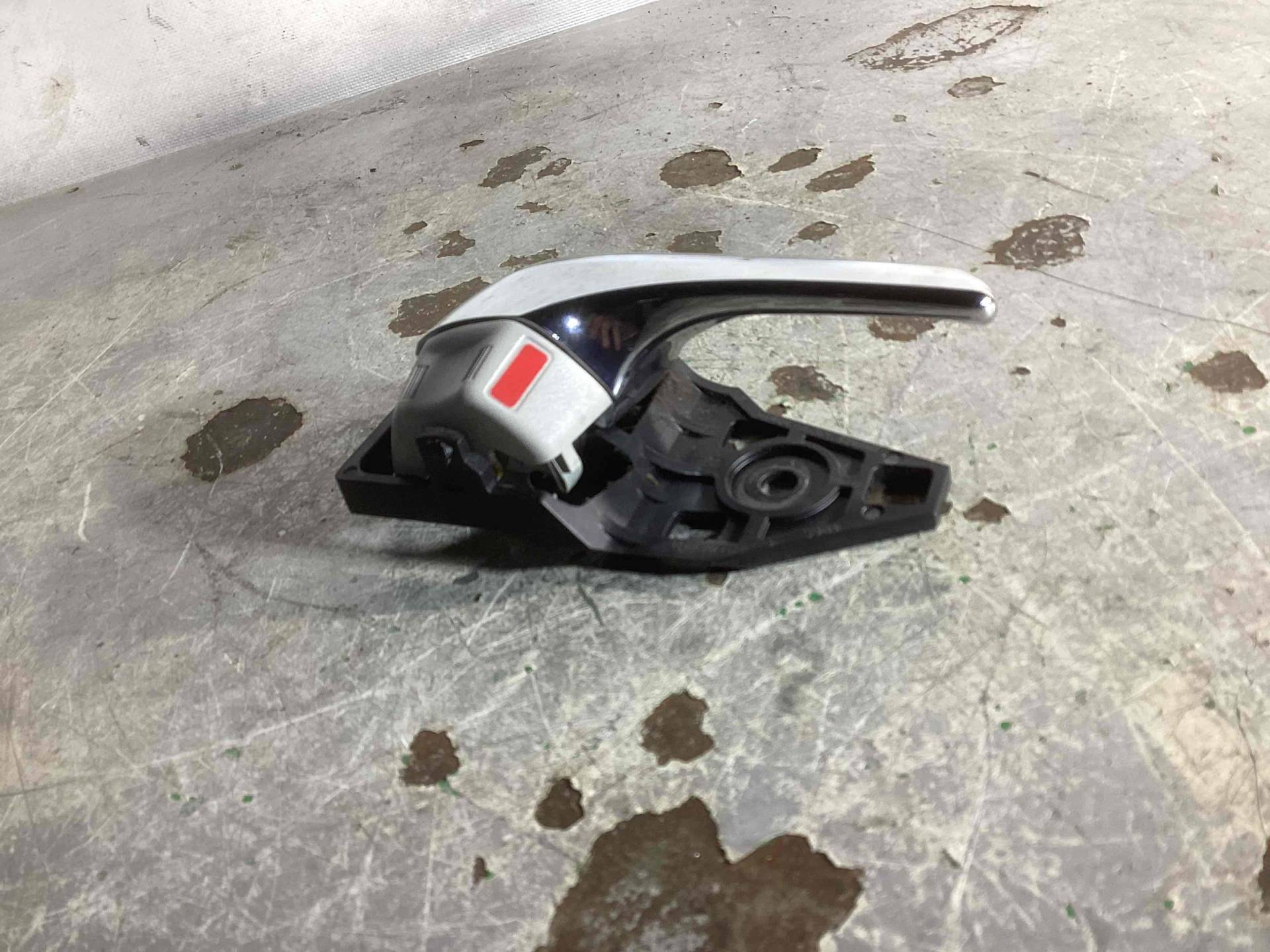 Ручка внутренняя двери передней правой Toyota Sienna 3 поколение