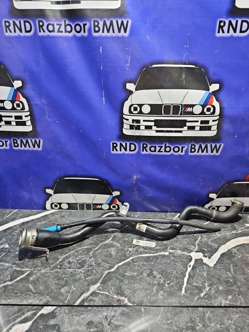 горловина топливного бака BMW X1 E84 2011, 2.0 л., N46 B20 BD, бензин, АКПП, белый, внедорожник 5 дв., задний привод, правый руль, 16117207391, 7207391 - фото №1
