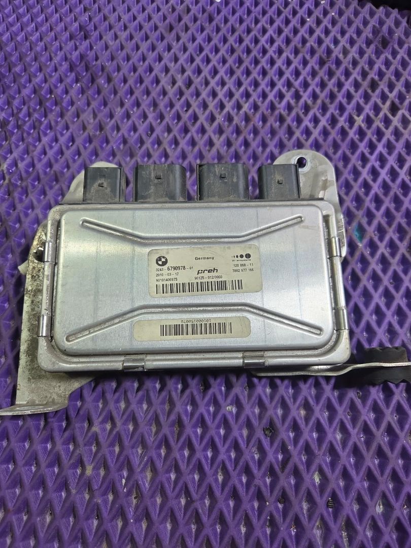 Блок управления рулевой колонки BMW X6 E71/E72 E71 2010, 4.4 л., N63 B44 A, бензин, АКПП, чёрный, внедорожник 5 дв., полный привод, 32436790978, 6790978 - фото №1