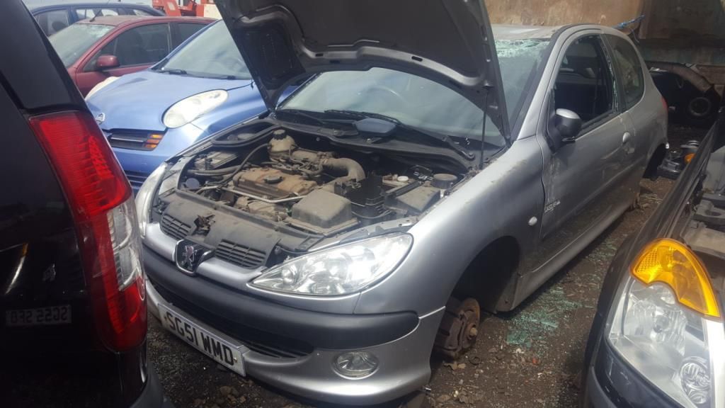 Peugeot 206 2001 - фото №1