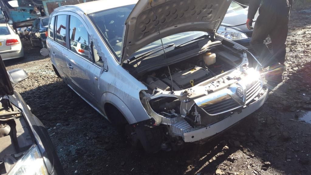 Opel Zafira 2 (B) 2007 - фото №1