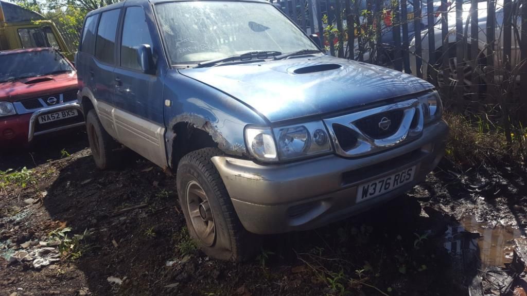 Nissan Terrano II R20 2-й рест. 2000 - фото №1