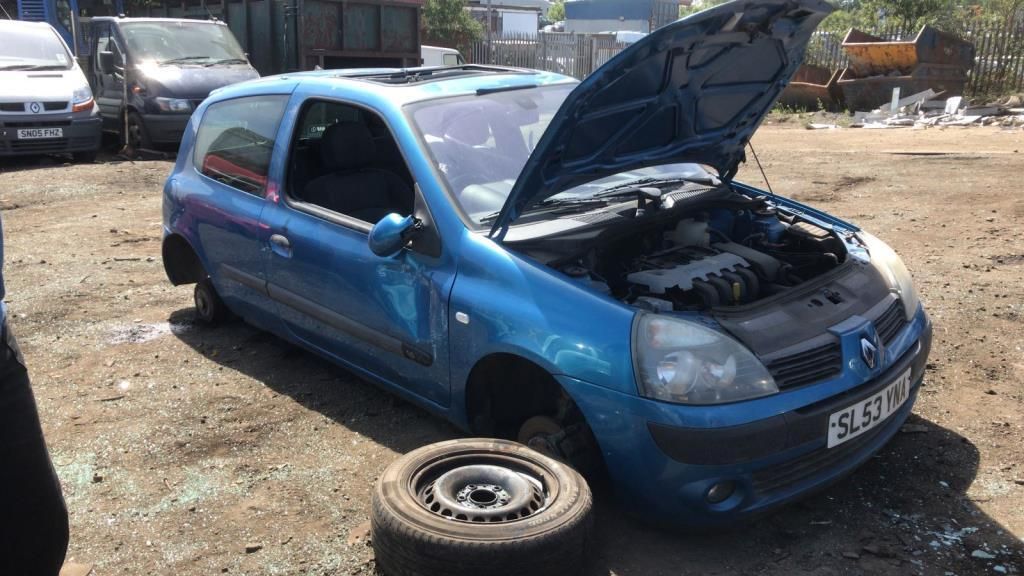 Renault Clio 2 2-й рест. 2004 - фото №1