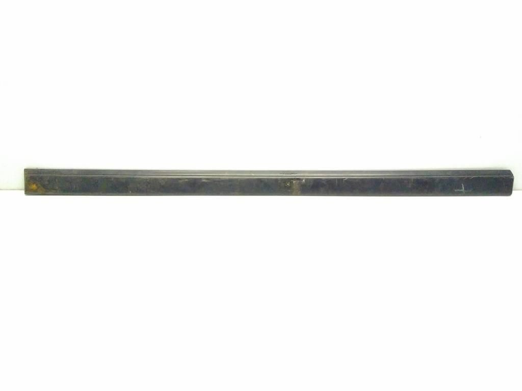 молдинг (накладка кузовная) Mercedes-Benz C-Класс W202/S202 W202 1994, 1.8 л., i, M 111.920, бензин, 5МКПП, красный, седан, задний привод, правый руль, 2026900362 - фото №1