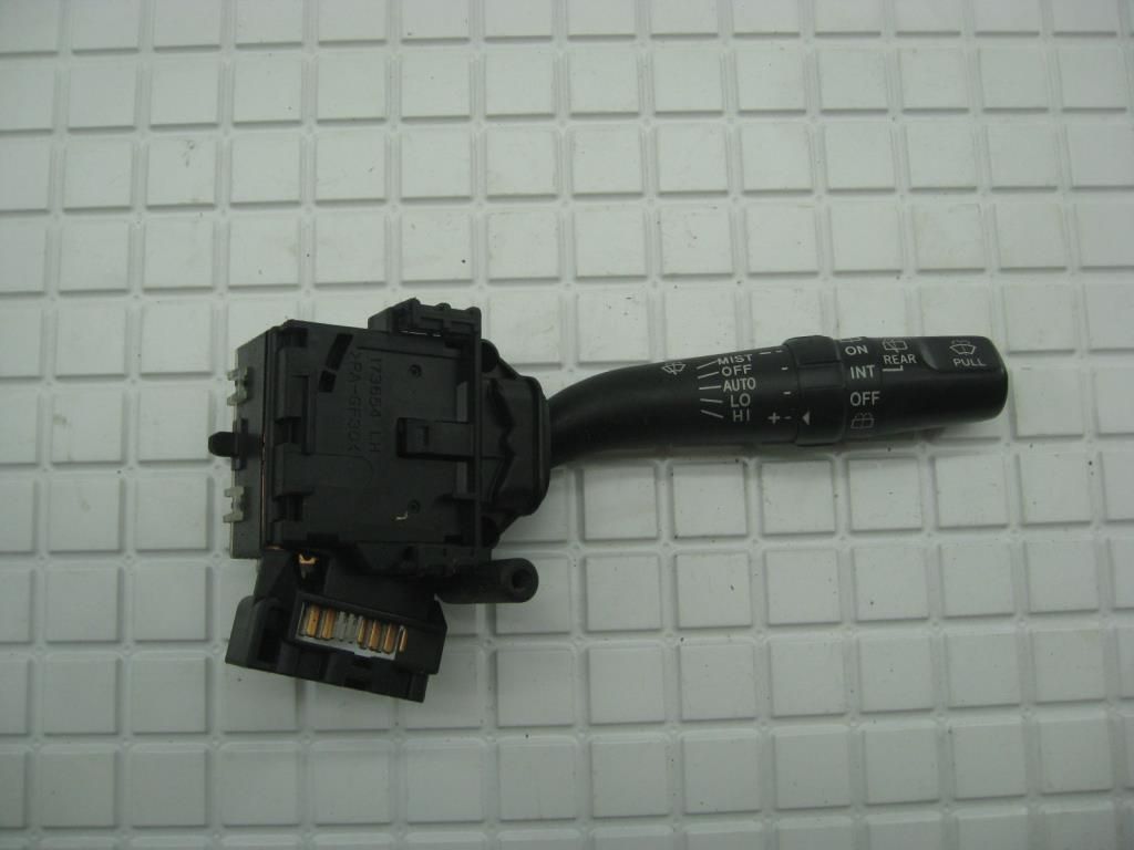 переключатель подрулевой (стрекоза) Toyota Avensis 2 поколение (T250) 2003, 1.8 л., i, 1ZZ-FE, бензин, 5МКПП, серебро, лифтбэк, передний привод, правый руль, 173654
