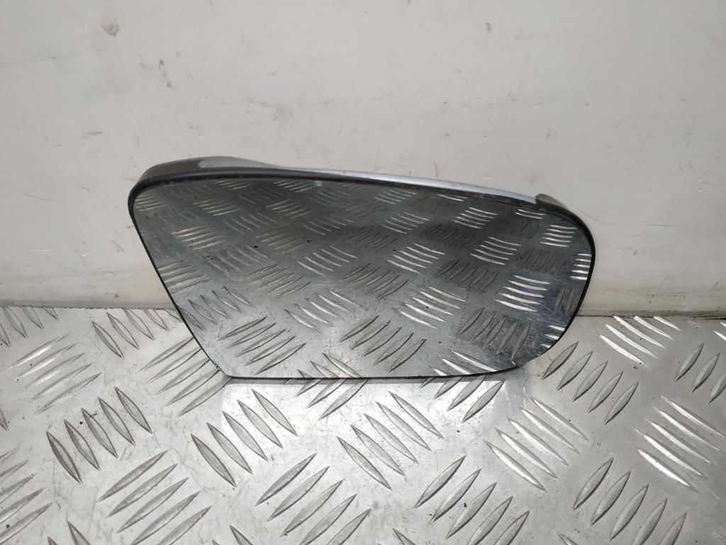 стекло зеркала наружного правого Mercedes-Benz C-Класс W203/S203/CL203 CL203 2002, 1.8 л., Kompr, M 271.941, бензин, АКПП, серебро, хетчбэк 3 дв., задний привод, правый руль