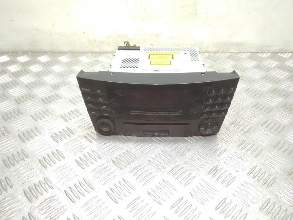магнитола Mercedes-Benz E-Класс W211/S211 S211 2003, 1.8 л., Kompr, M 271.941, бензин, АКПП, синий, 904u, универсал, задний привод, правый руль, A2118209789