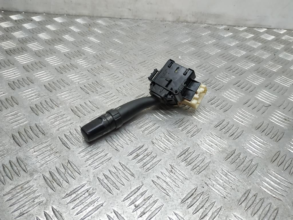 переключатель подрулевой (стрекоза) Toyota Avensis 2 поколение (T250) 2005, 2.2 л., D-4D, 2AD-FTV, дизель, 6МКПП, серый, универсал, передний привод, правый руль, 173650A