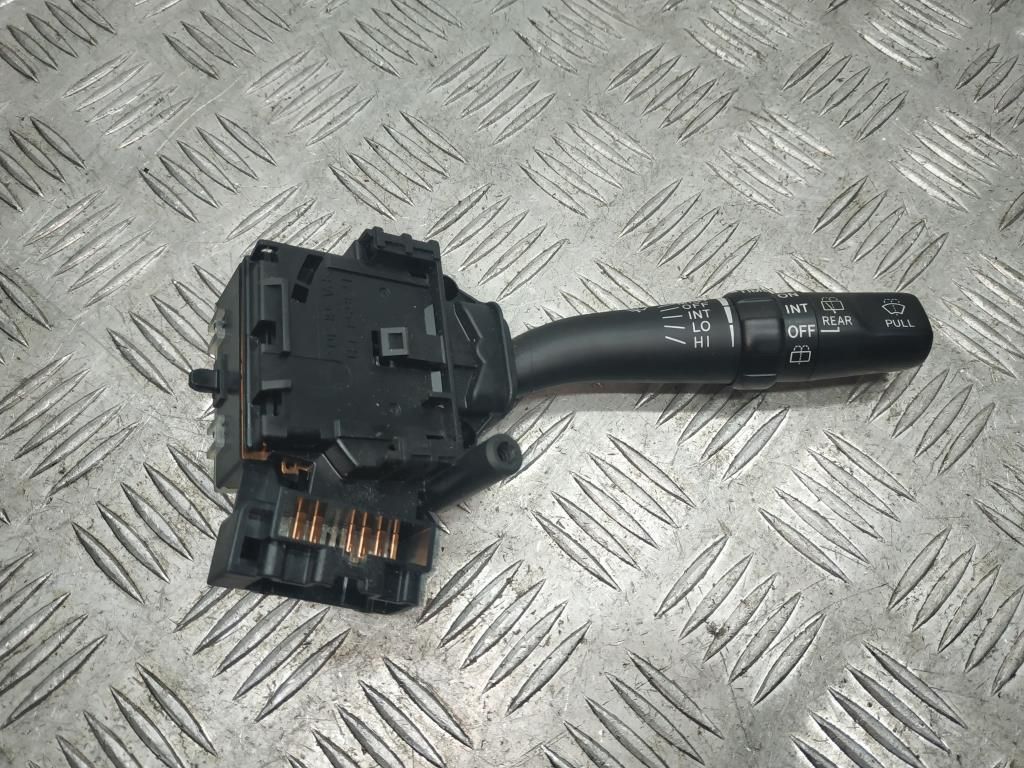 переключатель подрулевой (стрекоза) Toyota Avensis 2 поколение (T250) 2004, 2.0 л., D-4D, 1CD-FTV, дизель, 5МКПП, серебро, универсал, передний привод, правый руль, 84652-05150