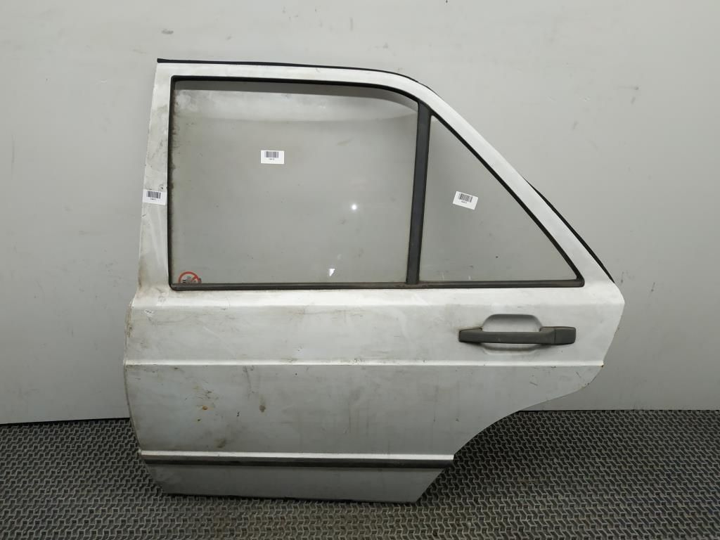 дверь Mercedes-Benz 190 1 поколение [рестайлинг] W201 1991, 2.0 л., i, M 102.962, бензин, АКПП, белый, седан, задний привод