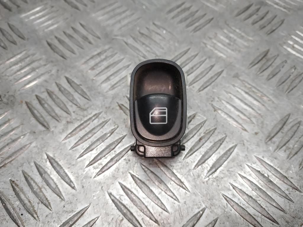 кнопка стеклоподъемника двери Mercedes-Benz C-Класс W203/S203/CL203 [рестайлинг] CL203 2005, 2.2 л., CDi, OM 646.962, дизель, АКПП, синий, хетчбэк 3 дв., задний привод, правый руль, A2038200210
